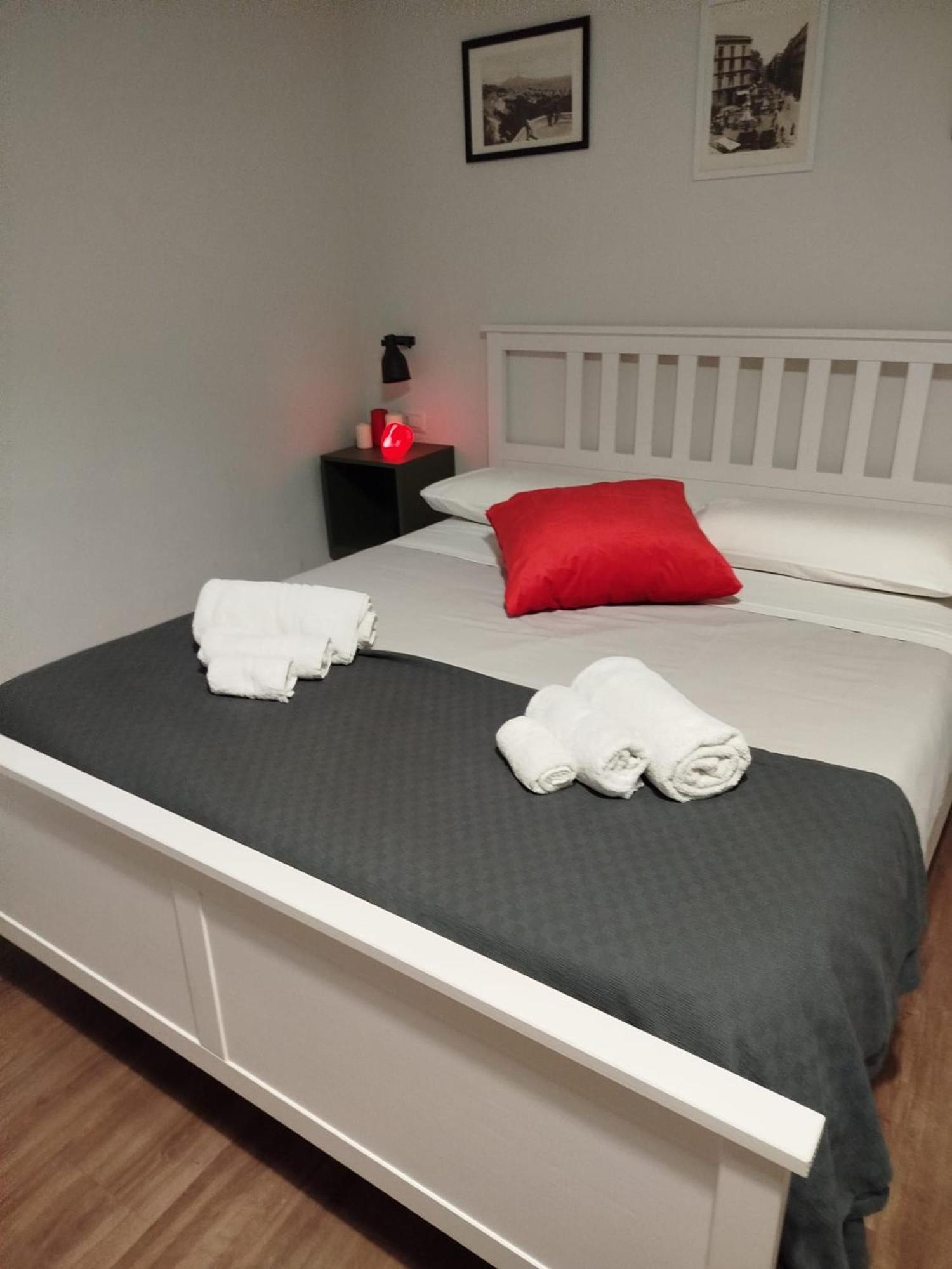 Tammurriata Nera Bedroom Neapol Exteriér fotografie